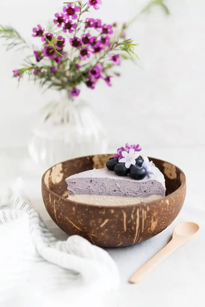 No-bake vegan blueberry cheesecake with creamy cashew and blueberry layers