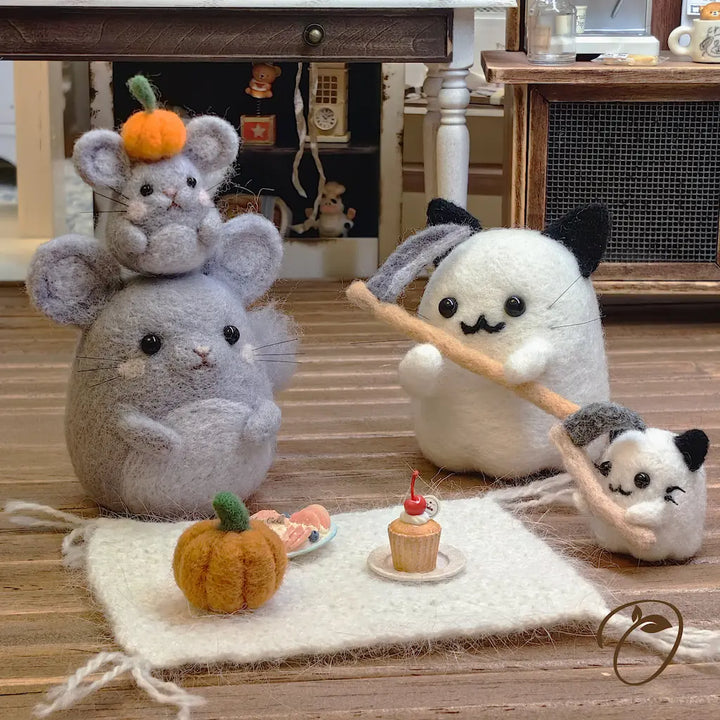 Pumpkin Crown Chinchilla Felt Figurine