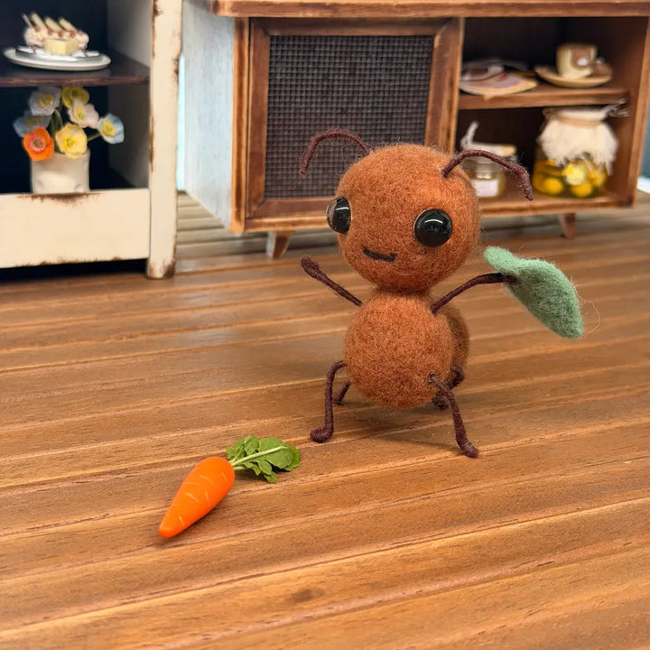 Leaf Carrier Ant Figurine