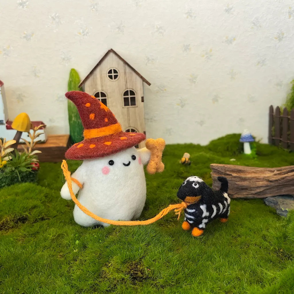 Spellbound Stroll Ghost Figurine Set